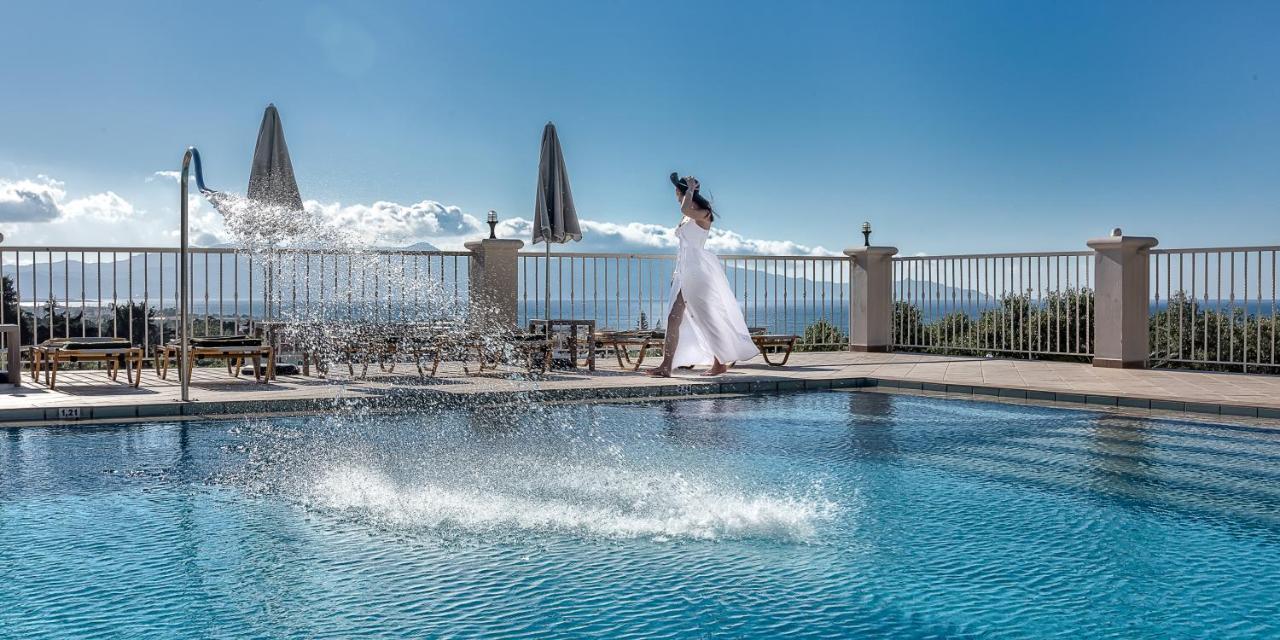 فيلا Cretan Blu Platanias Platanés المظهر الخارجي الصورة